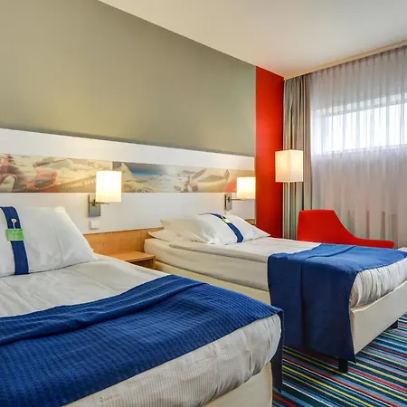 Airport By Ihg Hotel 4*