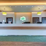 Hotel Airport By Ihg 4*