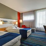 Airport By Ihg Hotel Praha