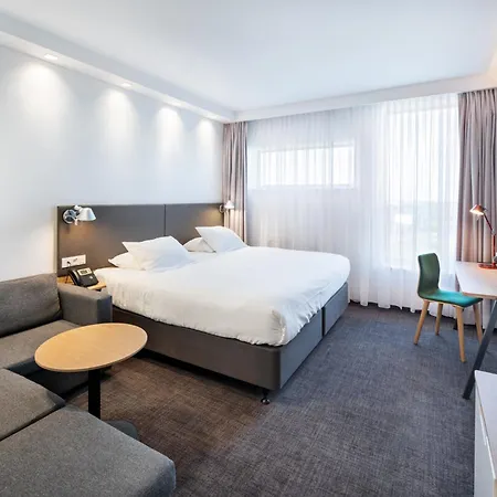 Hotel Airport By Ihg Prague