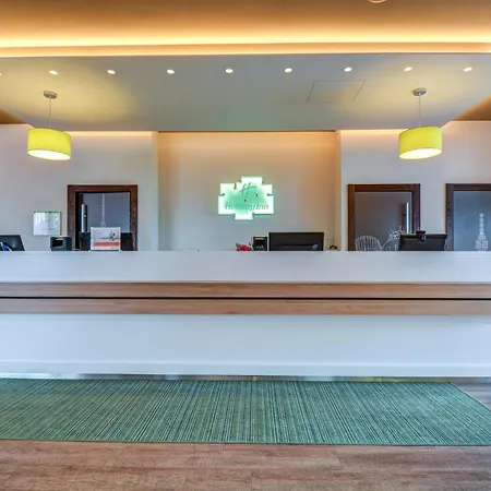 Airport By Ihg Hotel Prag