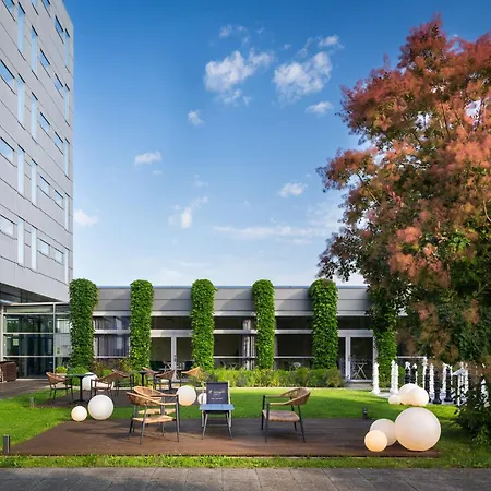 Airport By Ihg Hotel Prag