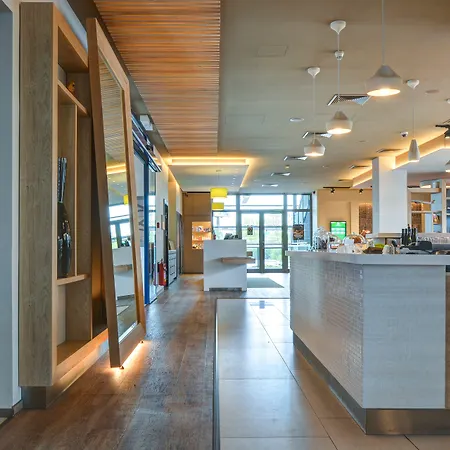 Airport By Ihg 4* Praga