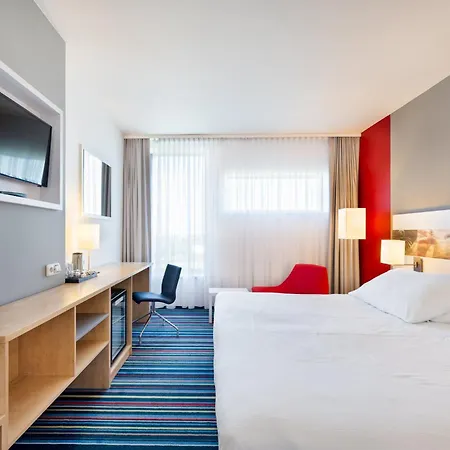 Airport By Ihg Hotel 4*