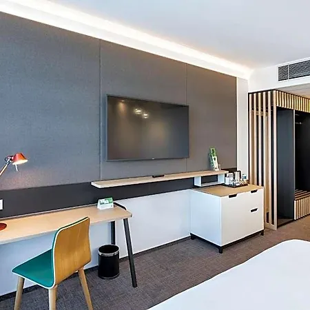 Hotel Airport By Ihg