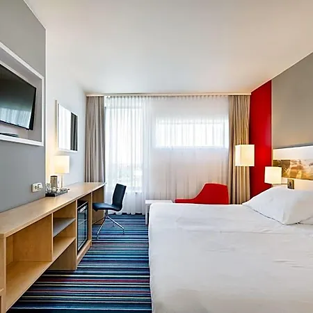 Hotel Airport By Ihg Prag