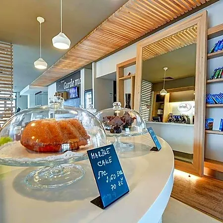 Airport By Ihg Hotel 4*