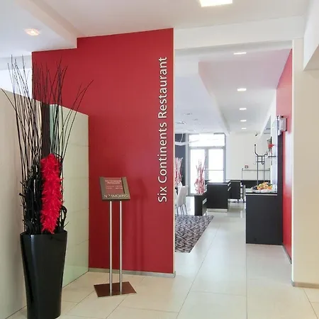 Airport By Ihg Hotel Prague