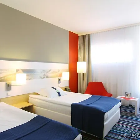 Airport By Ihg Prague