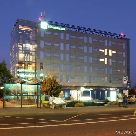 Hotel Airport By Ihg 4*