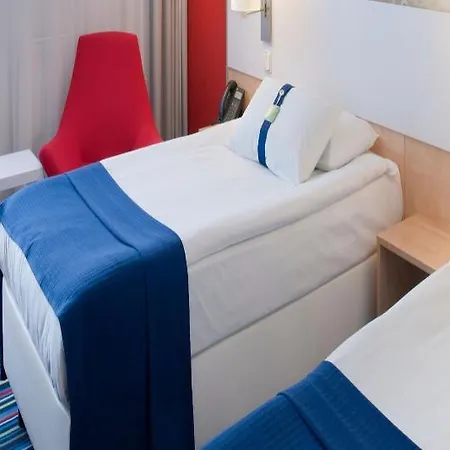 Airport By Ihg Hotel Prague