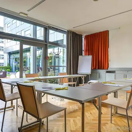 Airport By Ihg Prague