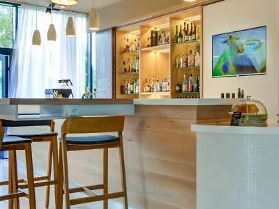 Hotel Airport By Ihg