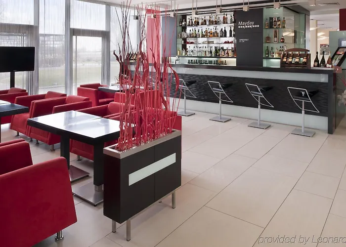Airport By Ihg 4*