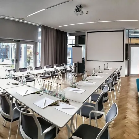 Hotel Airport By Ihg Praha